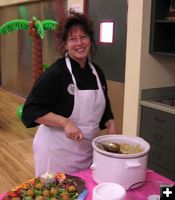 Chef Wendi. Photo by Dawn Ballou, Pinedale Online.