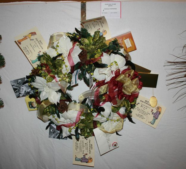 Pinedale Properties Wreath. Photo by Dawn Ballou, Pinedale Online.