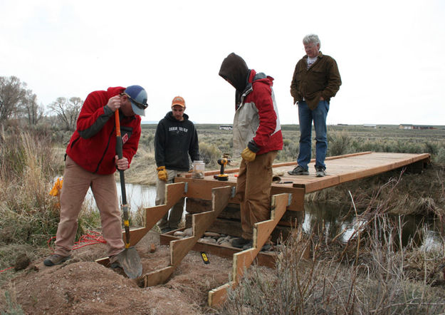 Working on steps. Photo by Dawn Ballou, Pinedale Online.