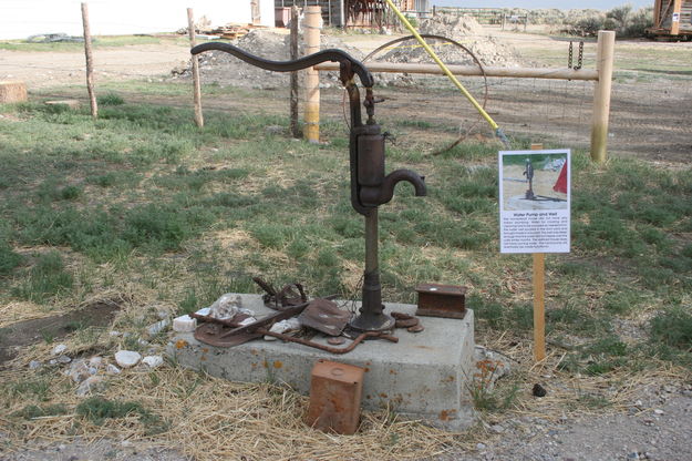 Old Water Pump. Photo by Dawn Ballou, Pinedale Online.