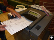 Casting ballot. Photo by Pinedale Online.