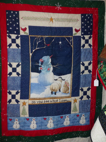 Christmas quilt. Photo by Dawn Ballou, Pinedale Online.