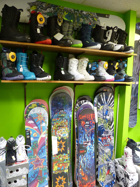 Kids snowboards. Photo by Dawn Ballou, Pinedale Online.