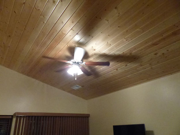 Ceiling fans. Photo by Dawn Ballou, Pinedale Online.