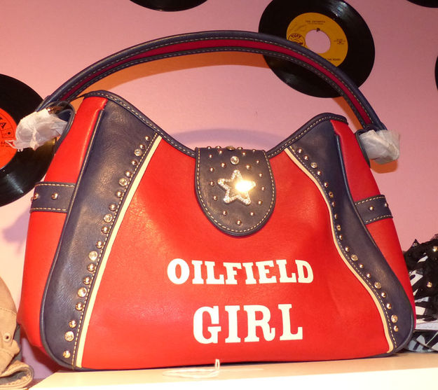 Oilfield Girl purse. Photo by Dawn Ballou, Pinedale Online.