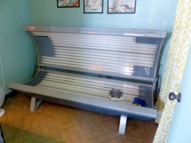 Tanning bed. Photo by Dawn Ballou, Pinedale Online.