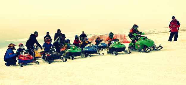 The Mini Sled Start. Photo by Terry Allen.
