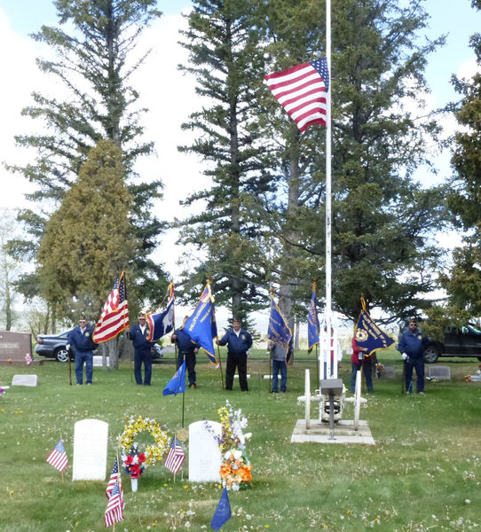 Memorial Day services. Photo by Dawn Ballou, Pinedale Online.