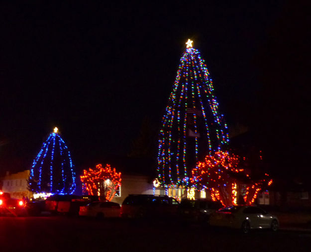 All lit up. Photo by Dawn Ballou, Pinedale Online.