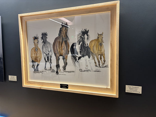 Suppertime. Photo by Dawn Ballou, Pinedale Online.