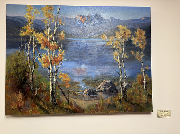 Just Turning. Photo by Dawn Ballou, Pinedale Online.