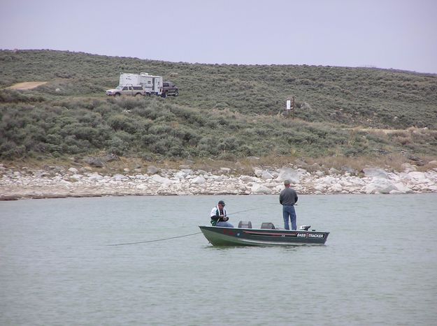 Lake fishermen. Photo by Pinedale Online.