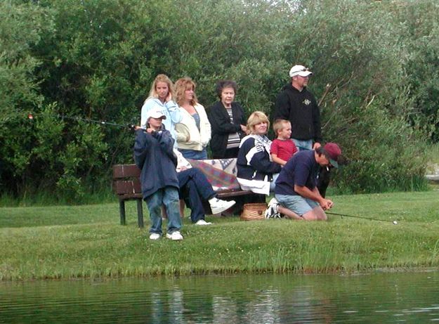 Family Fishing. Photo by Pinedale Online.