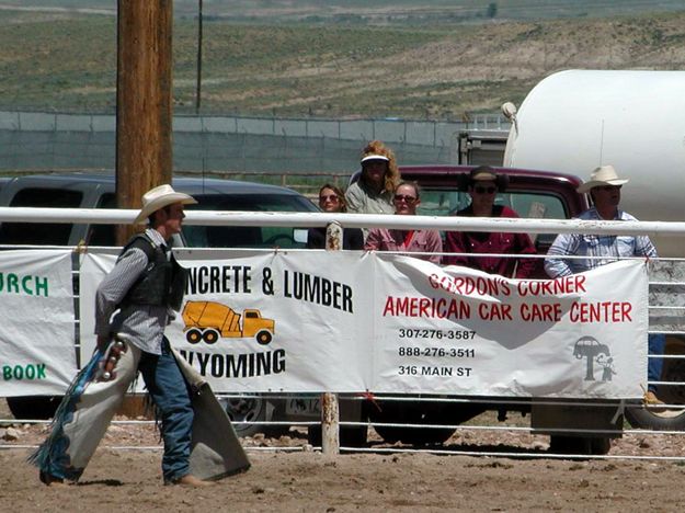 Cowboy on the Ground. Photo by Pinedale Online.