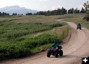 4-Wheeling Explorers. Photo by Pinedale Online.