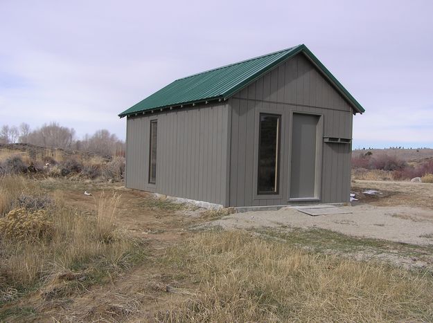 New Warming Hut. Photo by Pinedale Online.