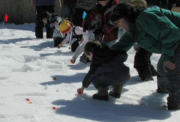 Frozen Money Scramble. Photo by Pinedale Online.