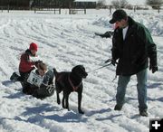 Dad helps. Photo by Pinedale Online.