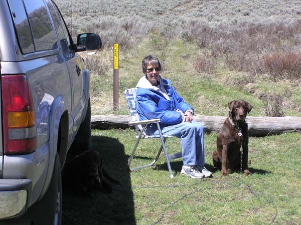 Relaxing at Dollar Lake. Photo by Pinedale Online.