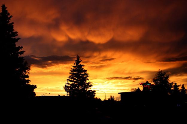 Pinedale Sunset. Photo by Clint Gilchrist, Pinedale Online.