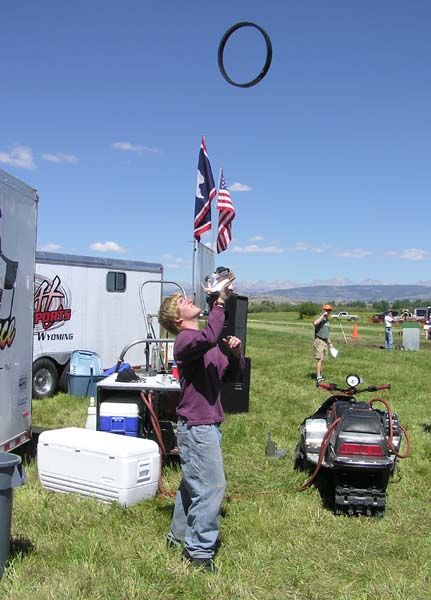 Passing the time. Photo by Dawn Ballou, Pinedale Online.