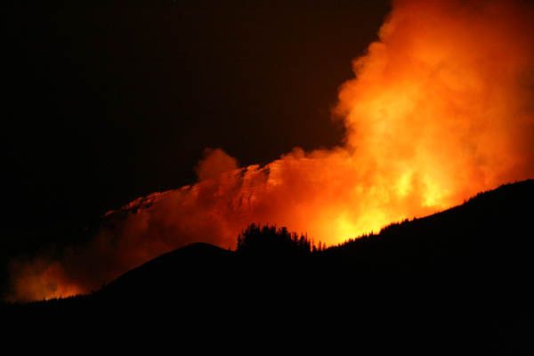 Triple Peak fire. Photo by Clint Gilchrist, Pinedale Online.