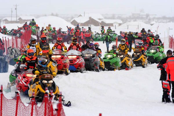 Junior Final Race Lineup. Photo by Clint Gilchrist, Pinedale Online.