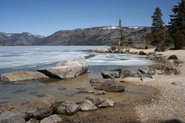 Fremont Lake. Photo by Clint Gilchrist, Pinedale Online.