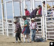 Calling for the EMTs. Photo by Dawn Ballou, Pinedale Online.