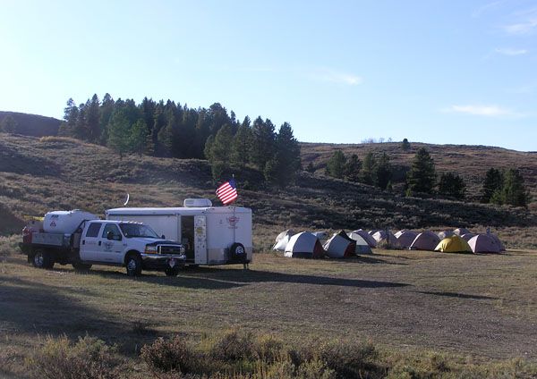 Fire crew camp. Photo by Dawn Ballou, Pinedale Online.