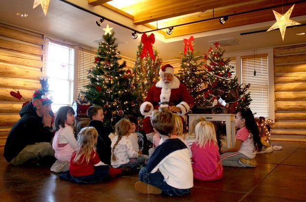 Learning Center with Santa. Photo by Pam McCulloch, Pinedale Online.