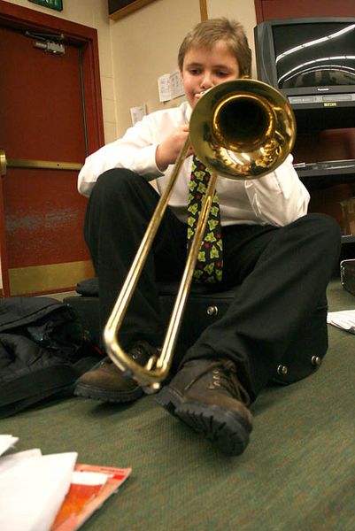 Tuning Up. Photo by Pam McCulloch, Pinedale Online.