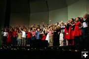 2nd Graders Wave. Photo by Pam McCulloch, Pinedale Online.