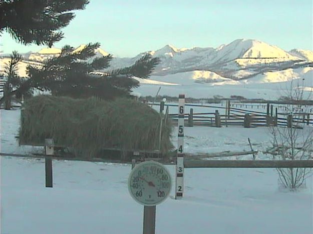 Hay wagon ready to go. Photo by Bondurant Webcam.