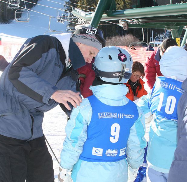 Getting ready. Photo by Pam McCulloch, Pinedale Online.