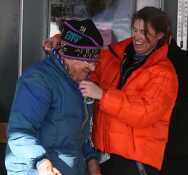 Sonny gets a medal too. Photo by Pam McCulloch, Pinedale Online.