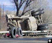 Green River bridge accident. Photo by Dawn Ballou, Pinedale Online.