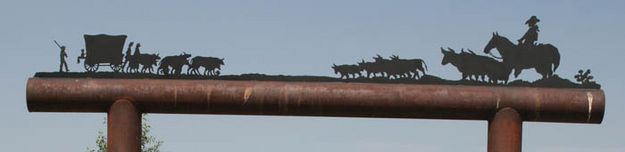 Elaborate sign top decoration. Photo by Dawn Ballou, Pinedale Online.