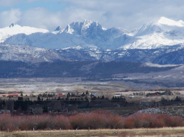 Mt Bpnneville. Photo by Scott Almdale.