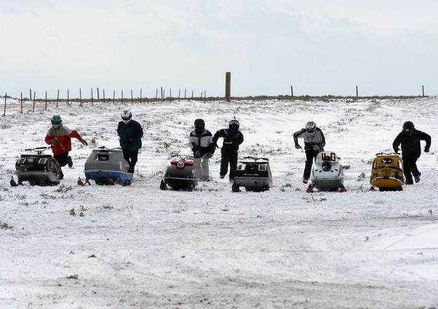 Running Start. Photo by Clint Gilchrist, Pinedale Online.