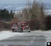 More help arrives. Photo by Clint Gilchrist, Pinedale Online.