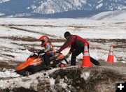 Getting a push. Photo by Dawn Ballou, Pinedale Online.