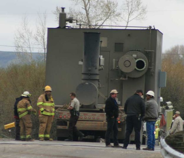 Emergency Crews. Photo by Dawn Ballou, Pinedale Online.