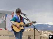 Singing. Photo by Sue Sommers.