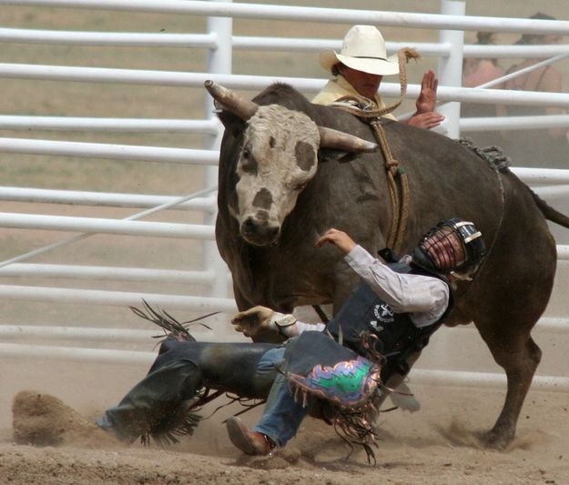 Bull Riding. Photo by Pinedale Online.