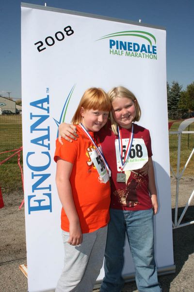 Brittney and Torri. Photo by Dawn Ballou, Pinedale Online.