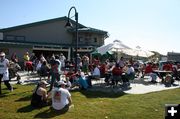 Community BBQ. Photo by Dawn Ballou, Pinedale Online.