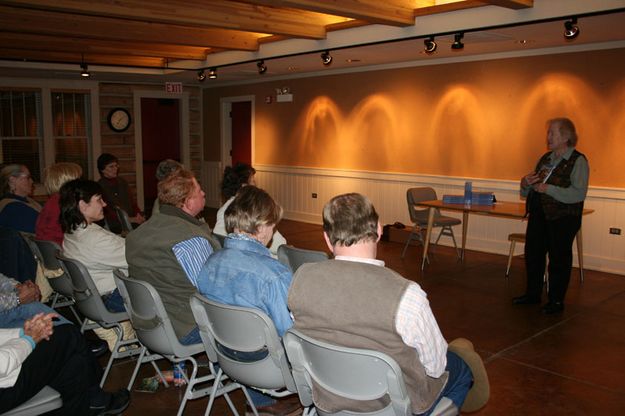 Reading from the book. Photo by Dawn Ballou, Pinedale Online.