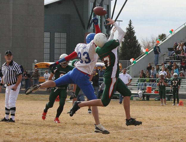Pass Defense. Photo by Clint Gilchrist, Pinedale Online.