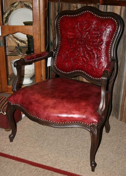 Red Leather Chair. Photo by Dawn Ballou, Pinedale Online.